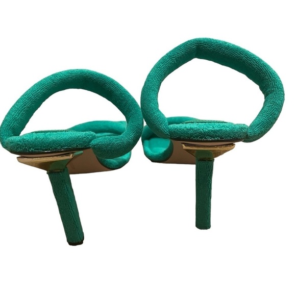 Good American Green Heels - Picture 12 of 14